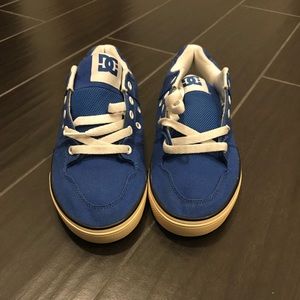 DC shoes